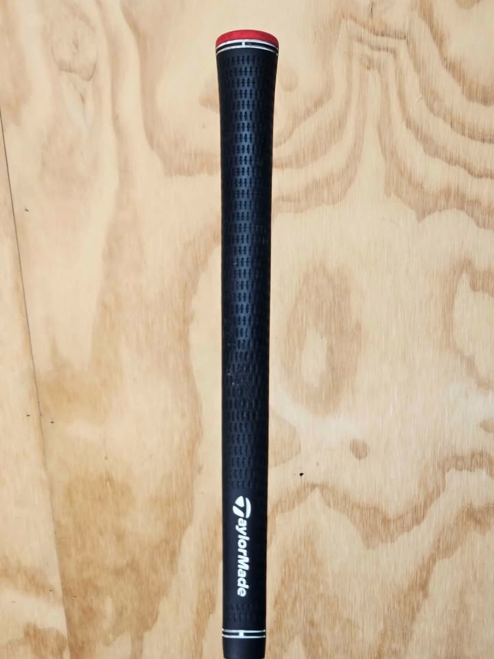 TaylorMade r7 9.5 degree driver Stiff
