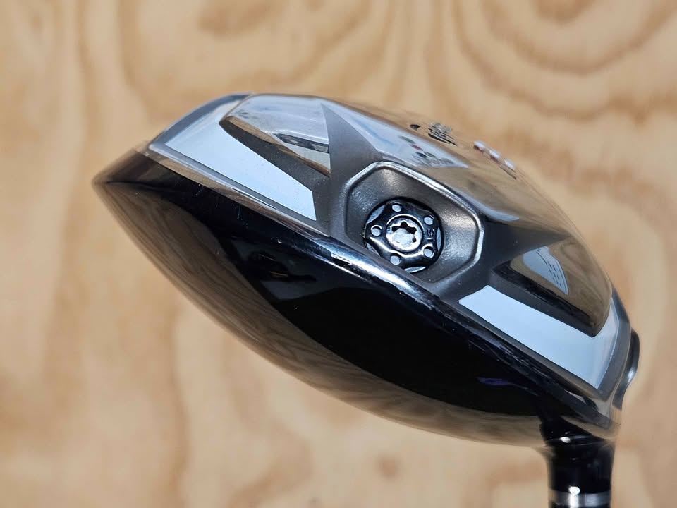 TaylorMade R9 9.5 degree driver RH Stiff
