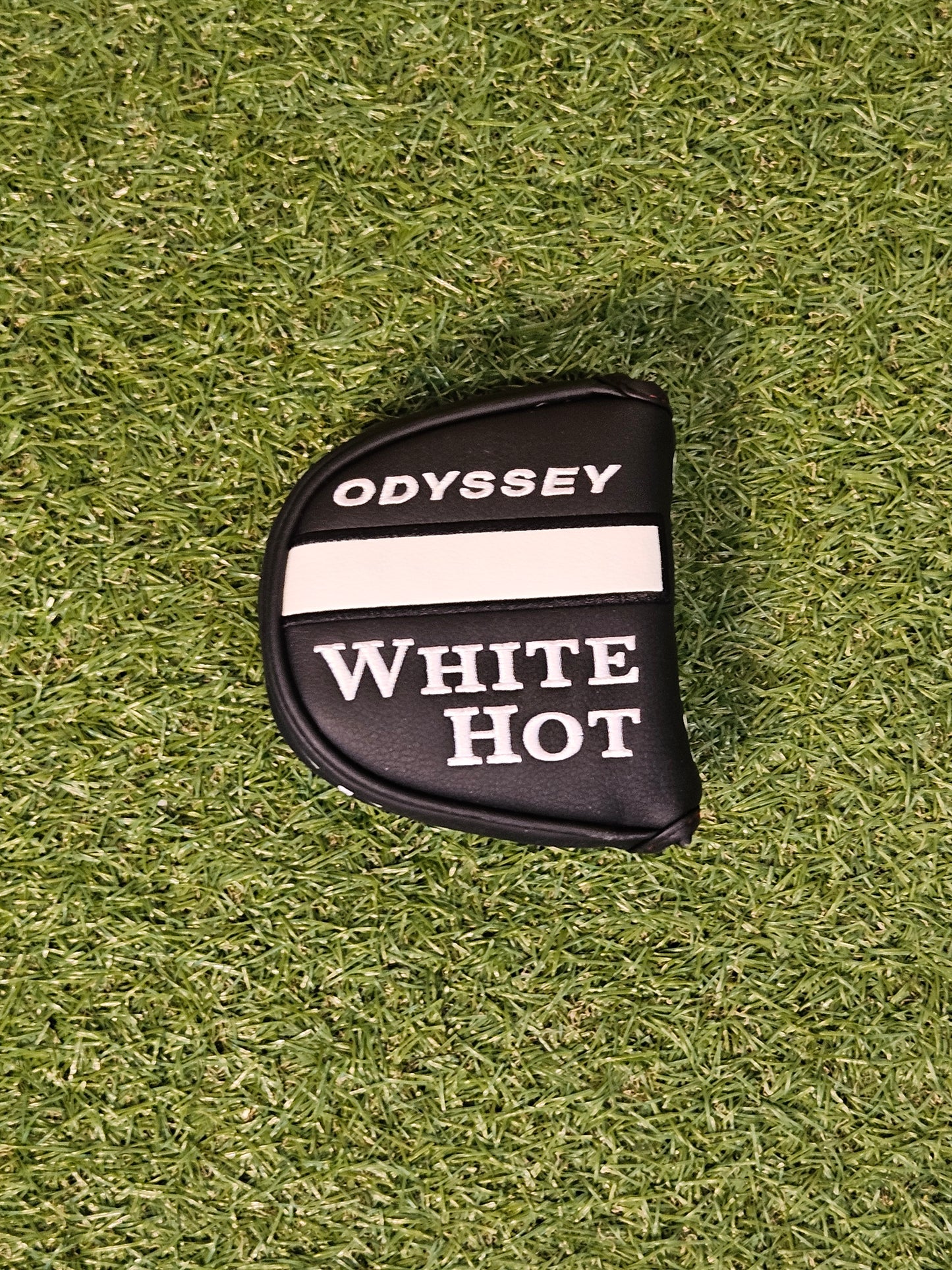 Odyssey Twelve White Hot Versa S Putter RH 33" *New