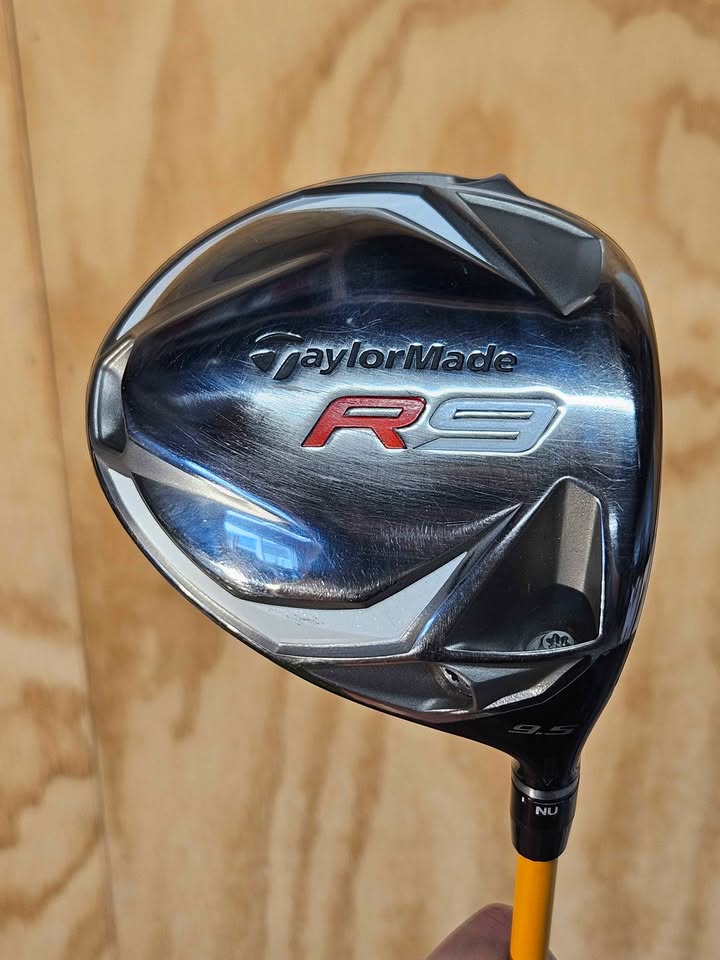 TaylorMade R9 9.5 degree driver RH Stiff