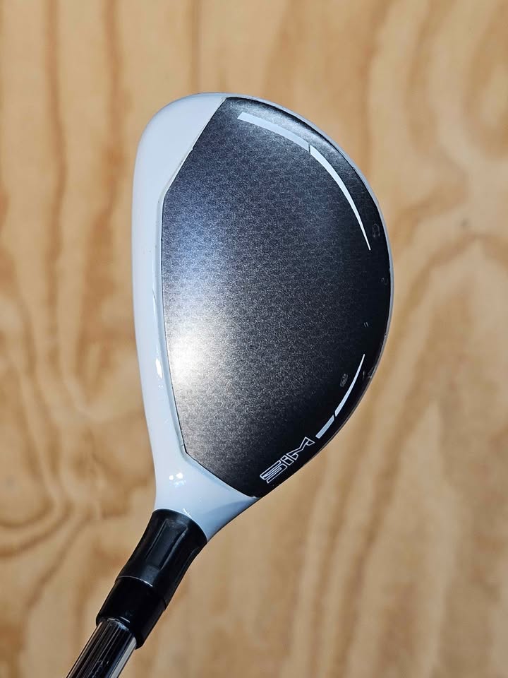 TaylorMade Sim Max 4 hybrid RH Stiff