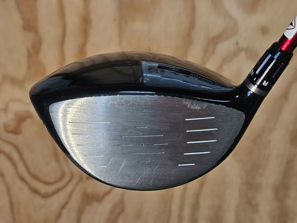 TaylorMade R9 Max 9.5 degree driver RH SR flex