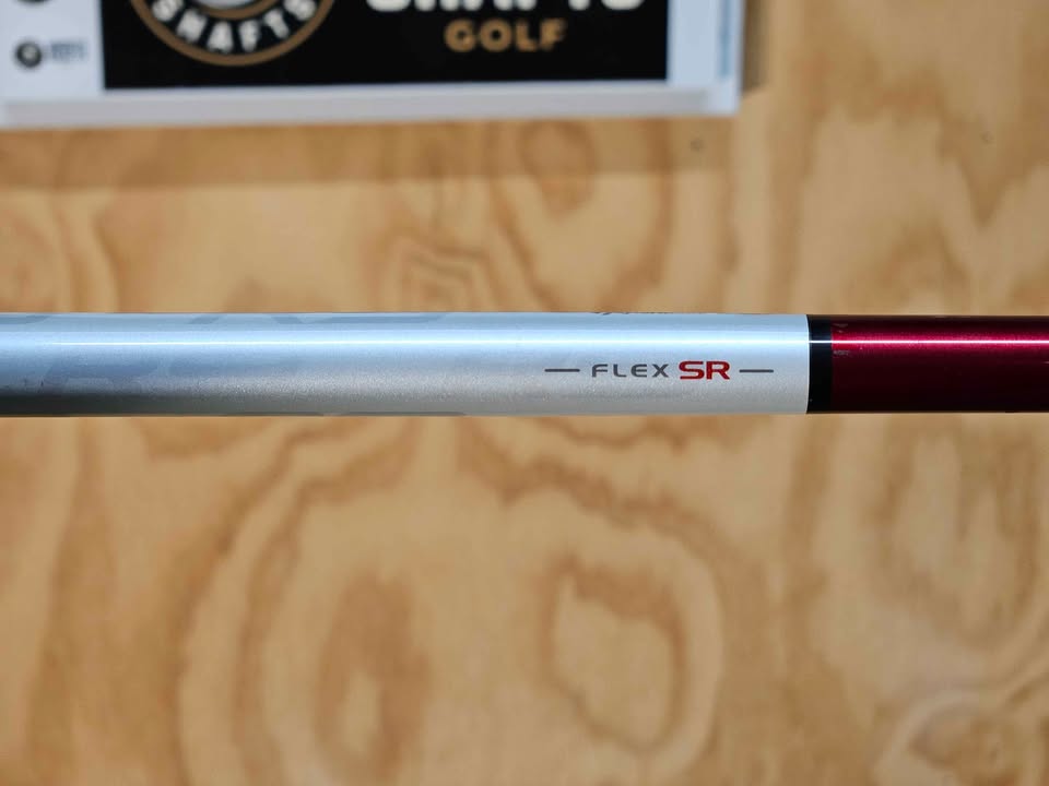 TaylorMade R9 Max 10.5 degree driver RH SR flex