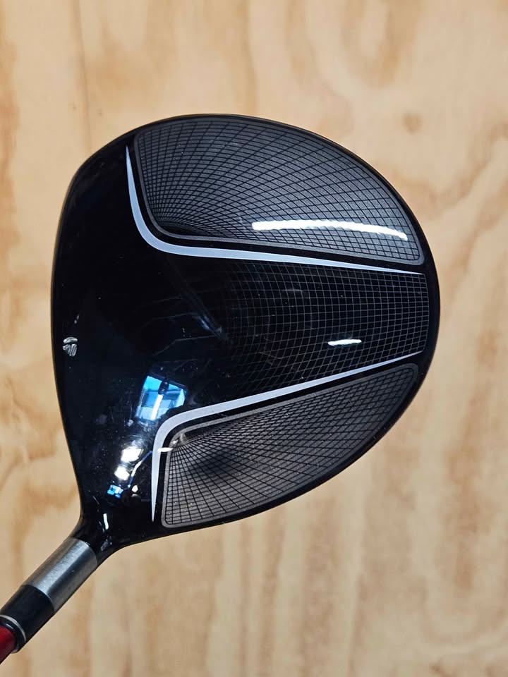 TaylorMade Burner 10.5 degree driver RH SR Flex