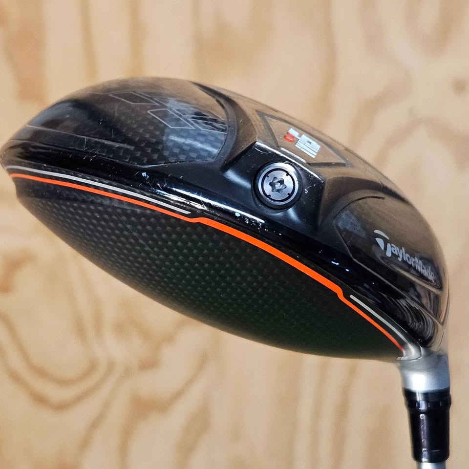 TaylorMade M6 10.5 degree driver RH SR flex