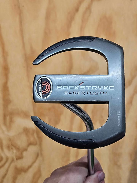 Odyssey Sabertooth Backstryke Putter RH 33"