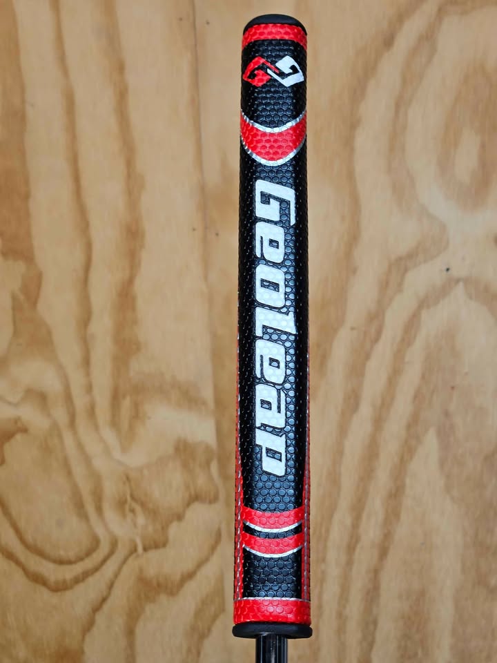 Odyssey Sabertooth Backstryke Putter RH 33"