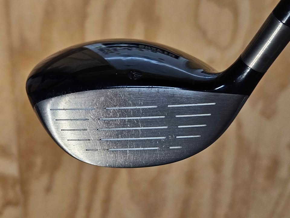 TaylorMade r5 dual 7 wood RH Stiff