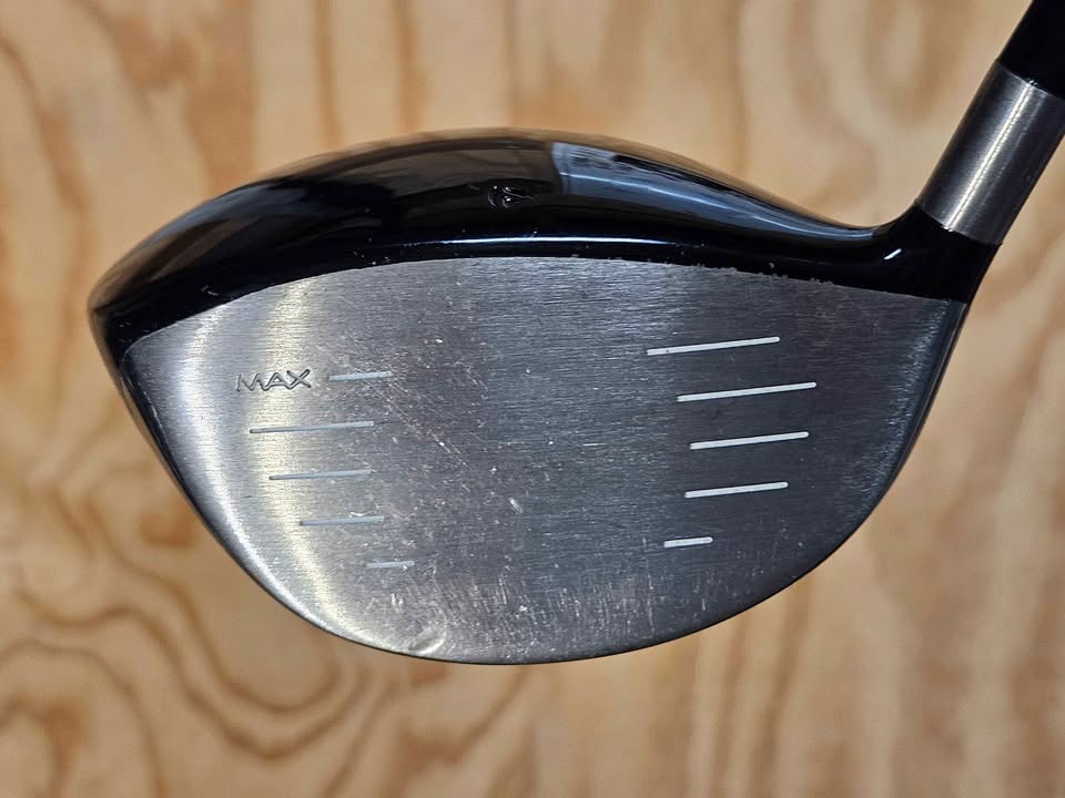 TaylorMade r5 dual 10.5 degree driver RH Stiff