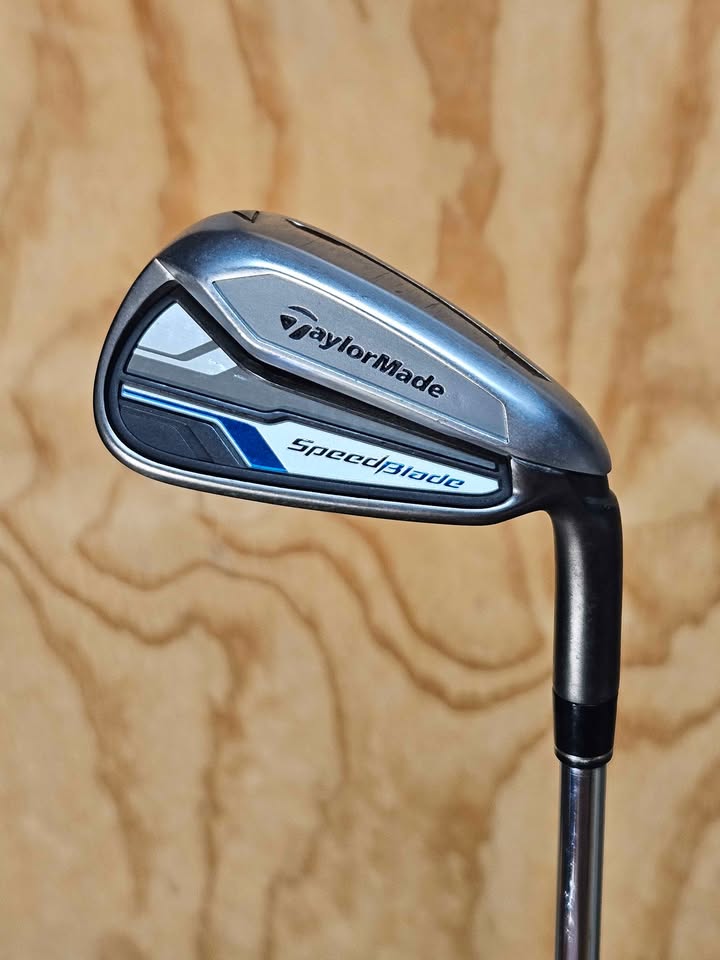 TaylorMade Speedblade irons 5-P RH Stiff