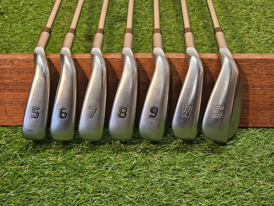 Ping G700 irons 5-P+S RH Regular