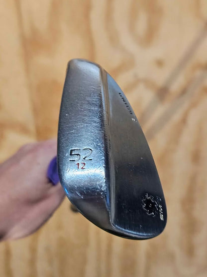 Titleist Vokey SM5 52 degree Wedge RH Stiff
