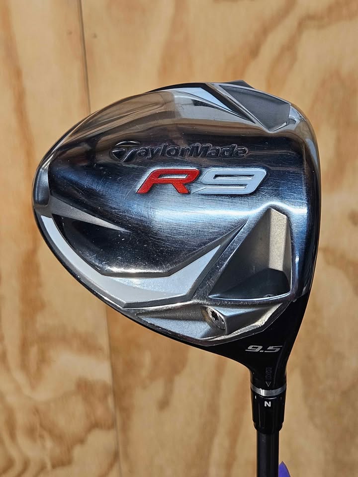 TaylorMade R9 9.5 degree driver RH Stiff