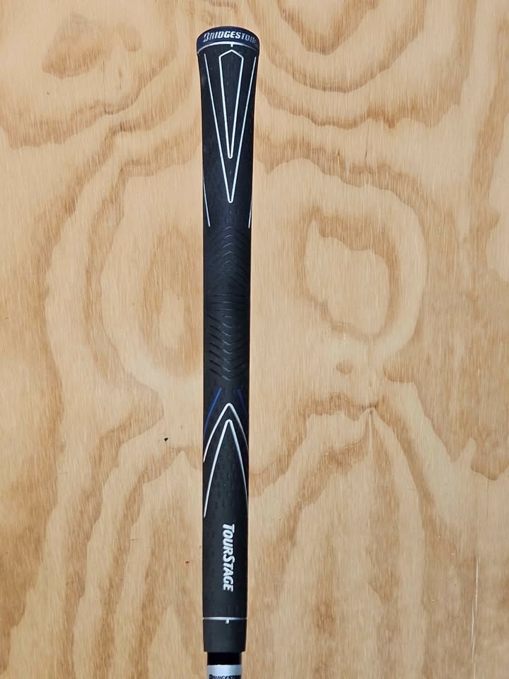 Bridgestone ViQ 4 hybrid RH Regular