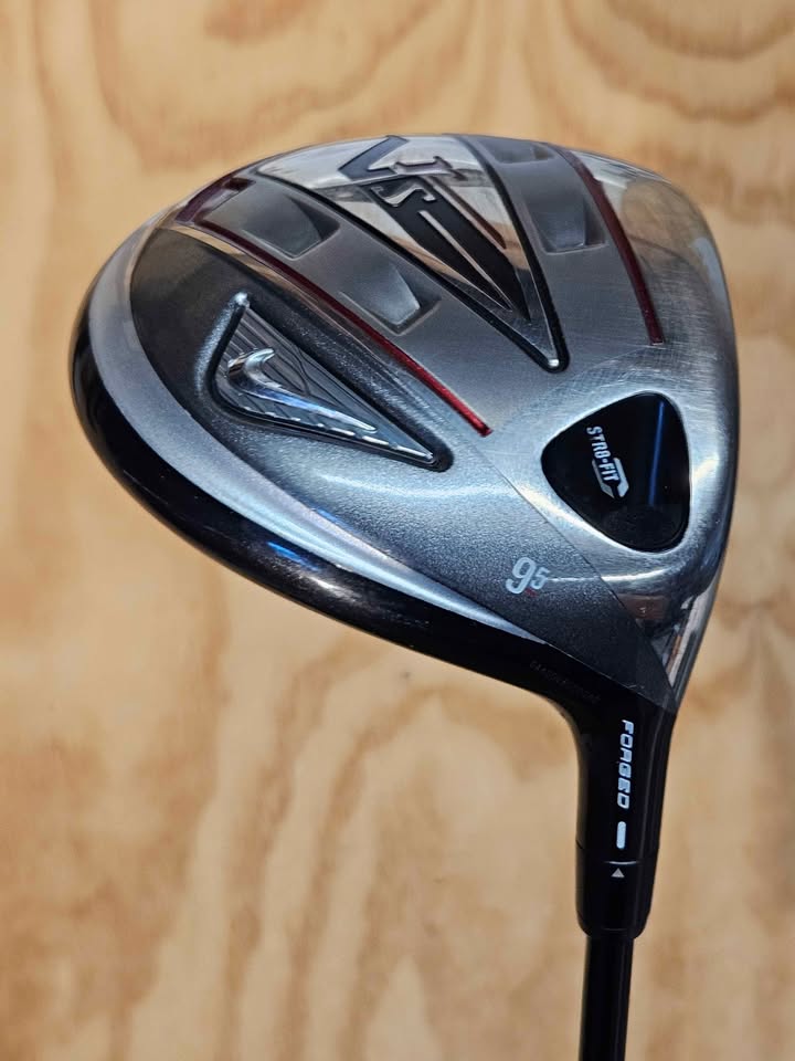 Nike Vrs 9.5 degree driver RH Stiff