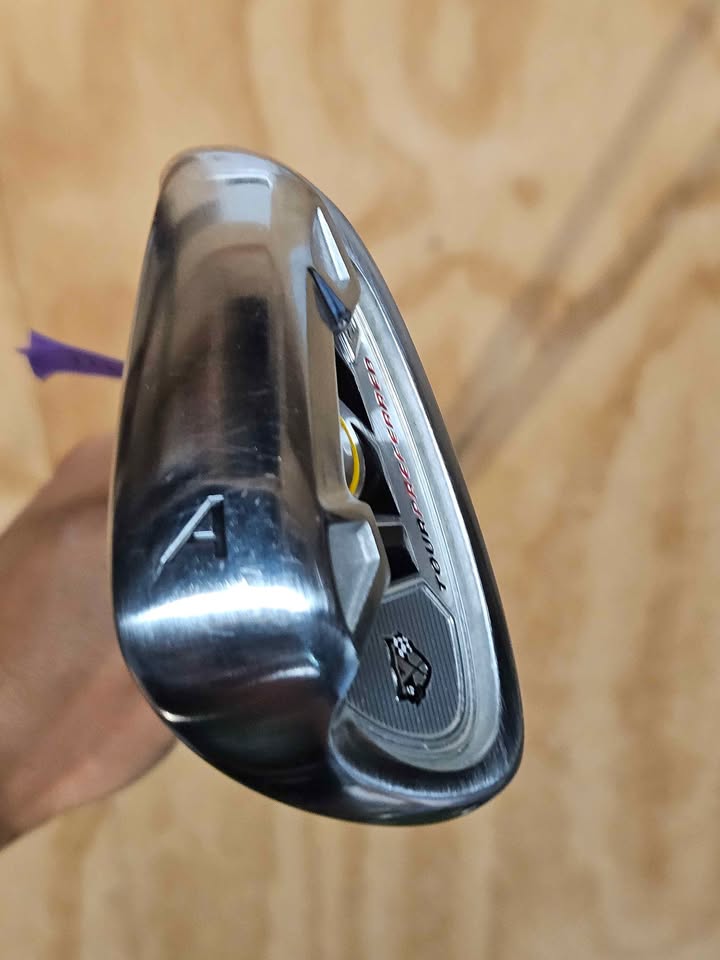 TaylorMade Tour Preferred 2009 A wedge 51 degree RH